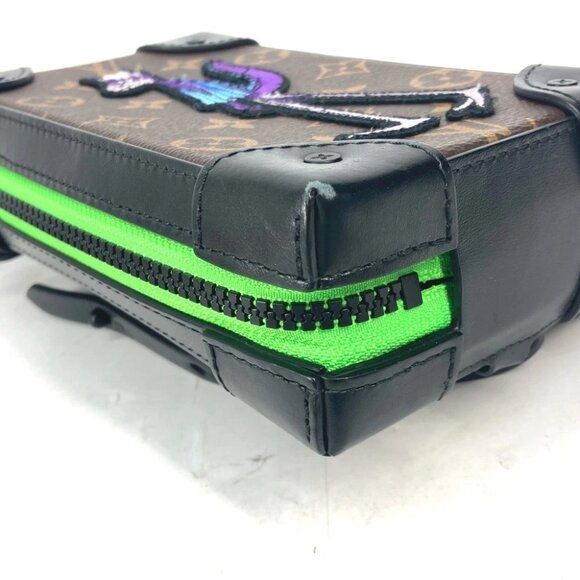 LOUIS VUITTON M80144 Monogram Soft Trunk-Phone Box Bag Pochette Shoulder Bag - Picture 3 of 14